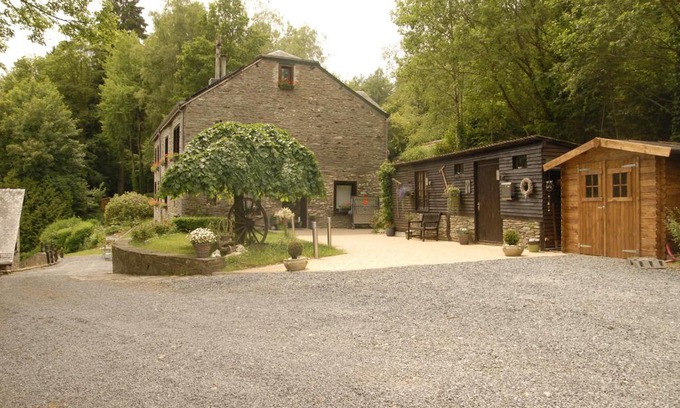 Freux House | Le Clos Arboré (Gîte)