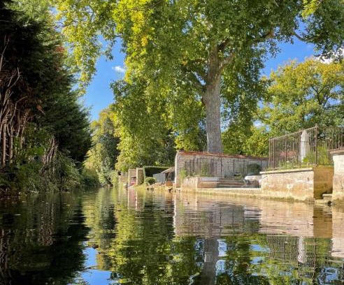 Tonnerre House | Le Clos de l'Armançon - Séjours d'exception en bord de rivière - Classé 4 étoiles