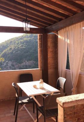 Sassetta Apartment | Le Dame del Borgo