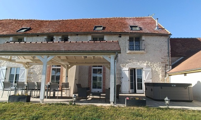 Champcenest House | Le Domaine des Hirondelles