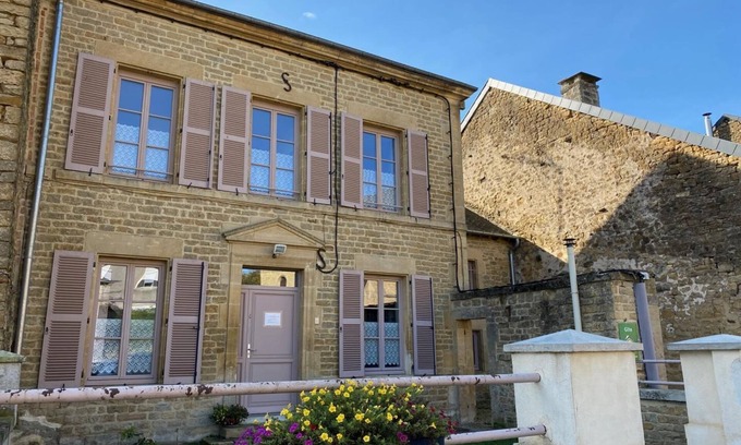 Puilly-et-Charbeaux House | LE Gîte Communal - Puilly ET Charbeaux