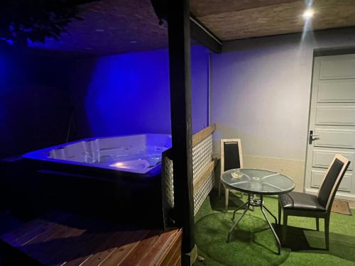 Paroisse Saint-Augustin-de-Chaux House | Le gîte du cavalier au cœur de la Forêt/jacuzzi