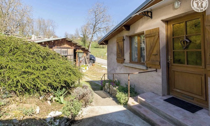 Saint-Germain-la-Chambotte House | LE GITE DE BOI'S'NAILLE
