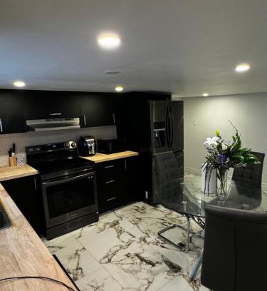 Montreal-Nord Apartment | Le Jardin Secret