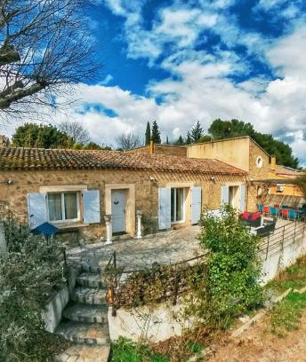 Grabels House | Le Jardin Suspendu Gîte avec piscine et jacuzzi pour 15 personnes