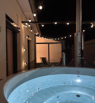 Saint-Laurent-dAndenay House | Le Lodge SPA