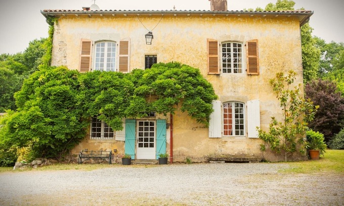 Sainte-Marie-de-Gosse Villa | Le Luc manor house, 30 minutes from the beaches of the Landes region, with private heated swimming pool.