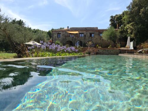 Oms House | LE MAS DES COLOMBES Chambres d'hôtes B&B & SPA