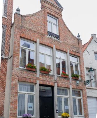 Historical Center Bruges Bed & Breakfast | LE NID DU PRINCE