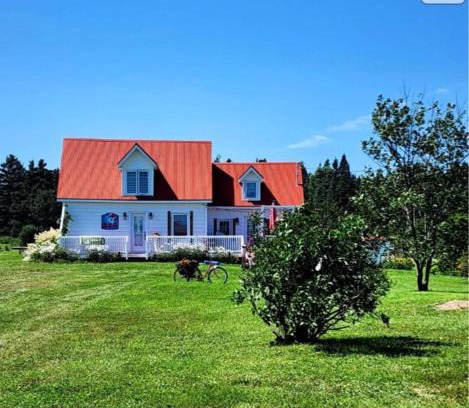 Gaspe Peninsula House | Le nid marin