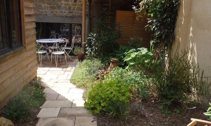 La Haye-Pesnel House | Le patio d'Helxine, town house with patio, shops, 15 minutes from the coast