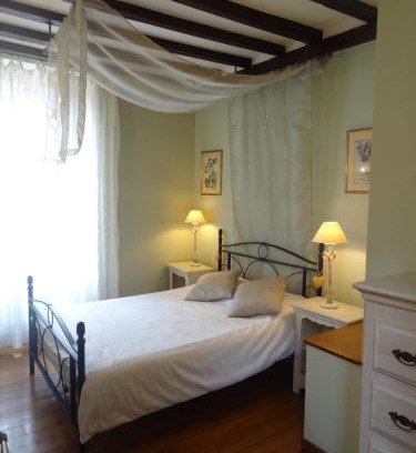 Sauveterre-de-Bearn House | Le Pelerine