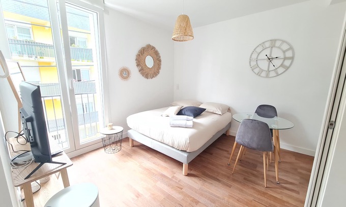 Lorient Apartment | Le Poulorio 6 - Studio - Proche Gare * By Locly *
