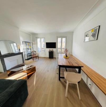 La Joliette Apartment | Le poulpe du port