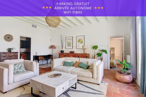 Bretx House | Le Relais de Fleyres - Gîte Authentique avec Jardin, Parking et Wifi