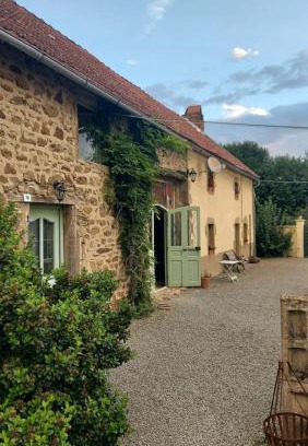 Virlet Bed & Breakfast | Le Relais des Eléphants Colorés