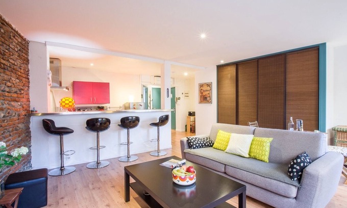 Marengo - Jolimont Apartment | LE ROSA BONHEUR - One Bedroom Apartment, Sleeps 4