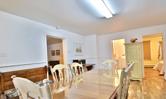 Iberville Apartment | Le Spatieux - 2 min du Vieux St-jean!- 306451