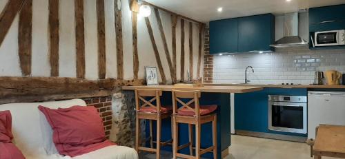 Charleval House | Le Thuit - F2 Plain pied tout équipé à la ferme