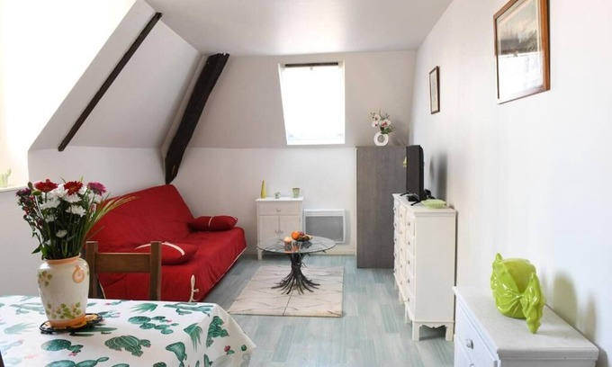 Dieppe Apartment | Le Verdier, 3rd floor, downtown Dieppe