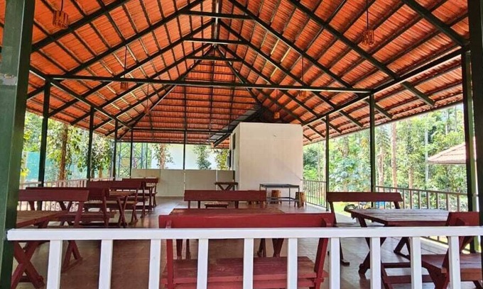 Sulthan Bathery Bed & Breakfast | Le Vista Resort - Wayanad