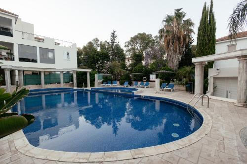 Tersefanou Villa | Leah's Deluxe Villa