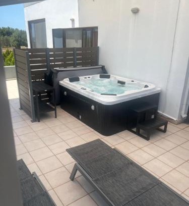 Frangokastellon House | Ledakis House with Jacuzzi