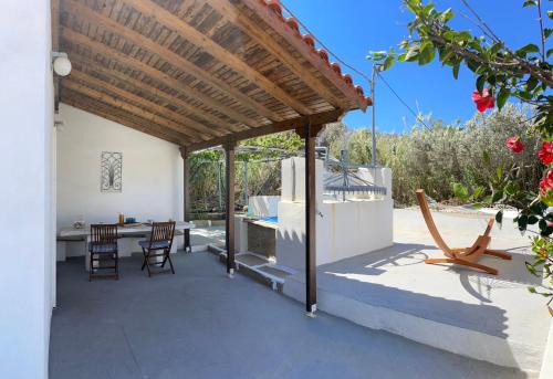 Ormos Korthiou House | Lefakis cottage