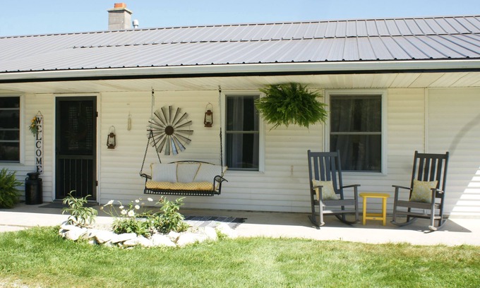 Middlebury Other | Lemon Hill Amish Guest House. . . an Amish themed, whole house experience.