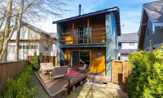 Kitasaku-gun Cottage | Lenz A modern wooden house inspired by teddy bear /Kitasaku-gun Nagano