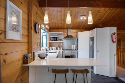 Lynmore House | Leo's Place