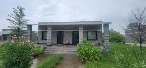 Sena Resort | Leopards Paradise