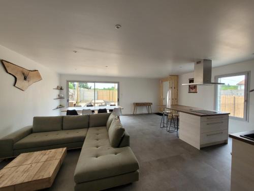 Secondigny House | Les écuries