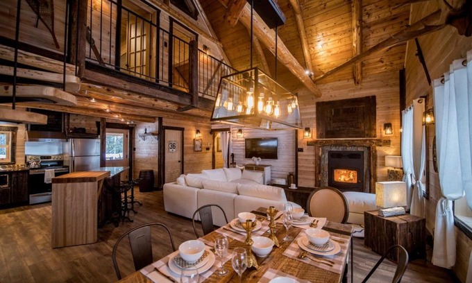 La Malbaie Ski Chalet | Les 3 Cavaliers - Les Chalets Spa Canada