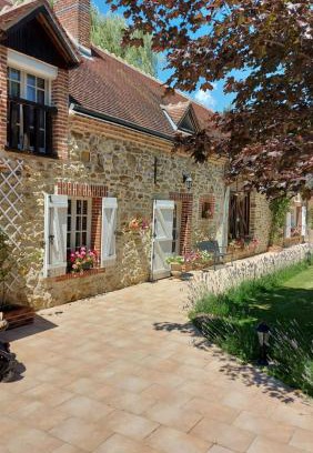 Anjouin Bed & Breakfast | Les 3 Roses