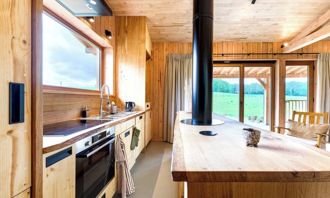 Villers-la-Ville Cabin | les Cabanes du Domaine des Trois Tilleuls : Nature, Confort et Convivialité