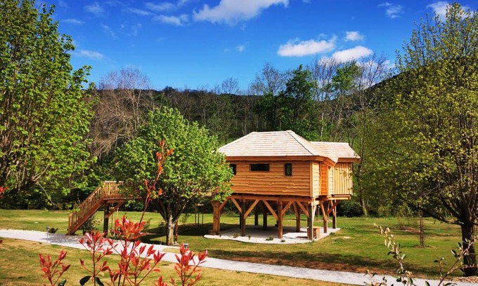 Satillieu Cabin | Les Cabanes Suspendues