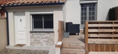 Saint-Genis House | Les chants du bonheur