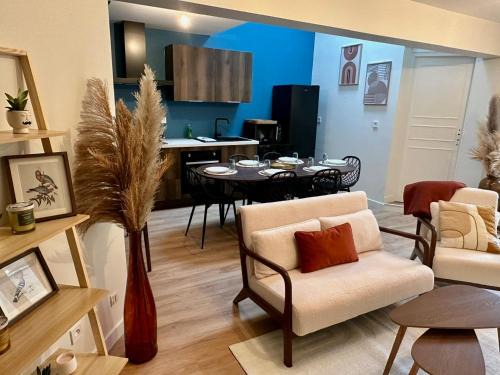 Miroir - Batignolles Apartment | Les Cyclades - Gare - 6 pers
