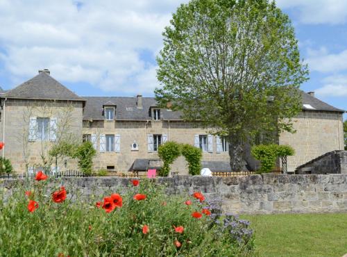Noailles House | Les Dépendances du Château