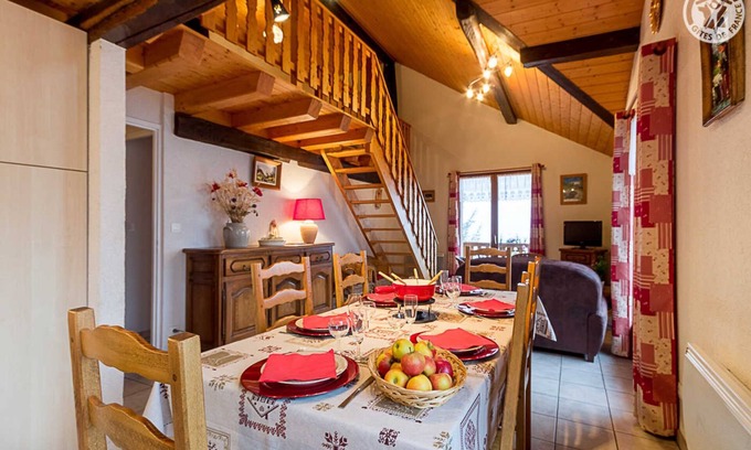 Montaimont House | LES Diablotins - St-francois-longchamp