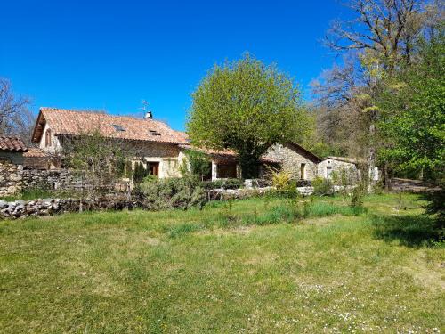 Negrondes House | Les Gites des Guézoux