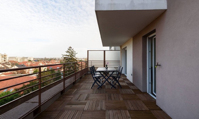 Aulnay-sous-Bois Apartment | Les Marronniers - A 15min du Stade de France