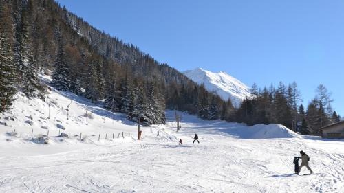 Bourg-Saint-Pierre Apartment | Les Nis