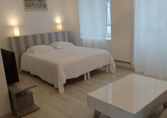 Bray-sur-Seine Bed & Breakfast | Les Petites Tuileries