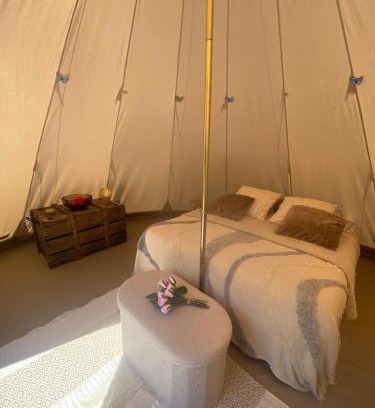 Saint-Leger-sur-Vouzance Other | Les Pichies, Le Tipi d'Adri, Logement insolite