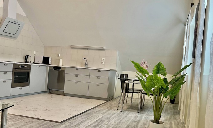 Soderkoping Apartment | Lev det Enkla Livet i Detta Fridfulla och Centralt Belägna Boende i Söderköping