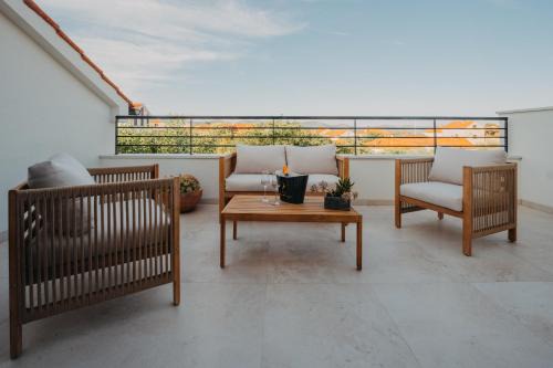 Iz Apartment | Levanat Iž
