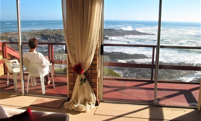 Yzerfontein Bed & Breakfast | Lewens-Essens On C