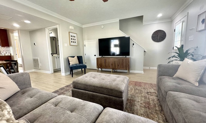 Lynchburg House | Liberty | Airport Haven: 3BR/3BA near Downtown!